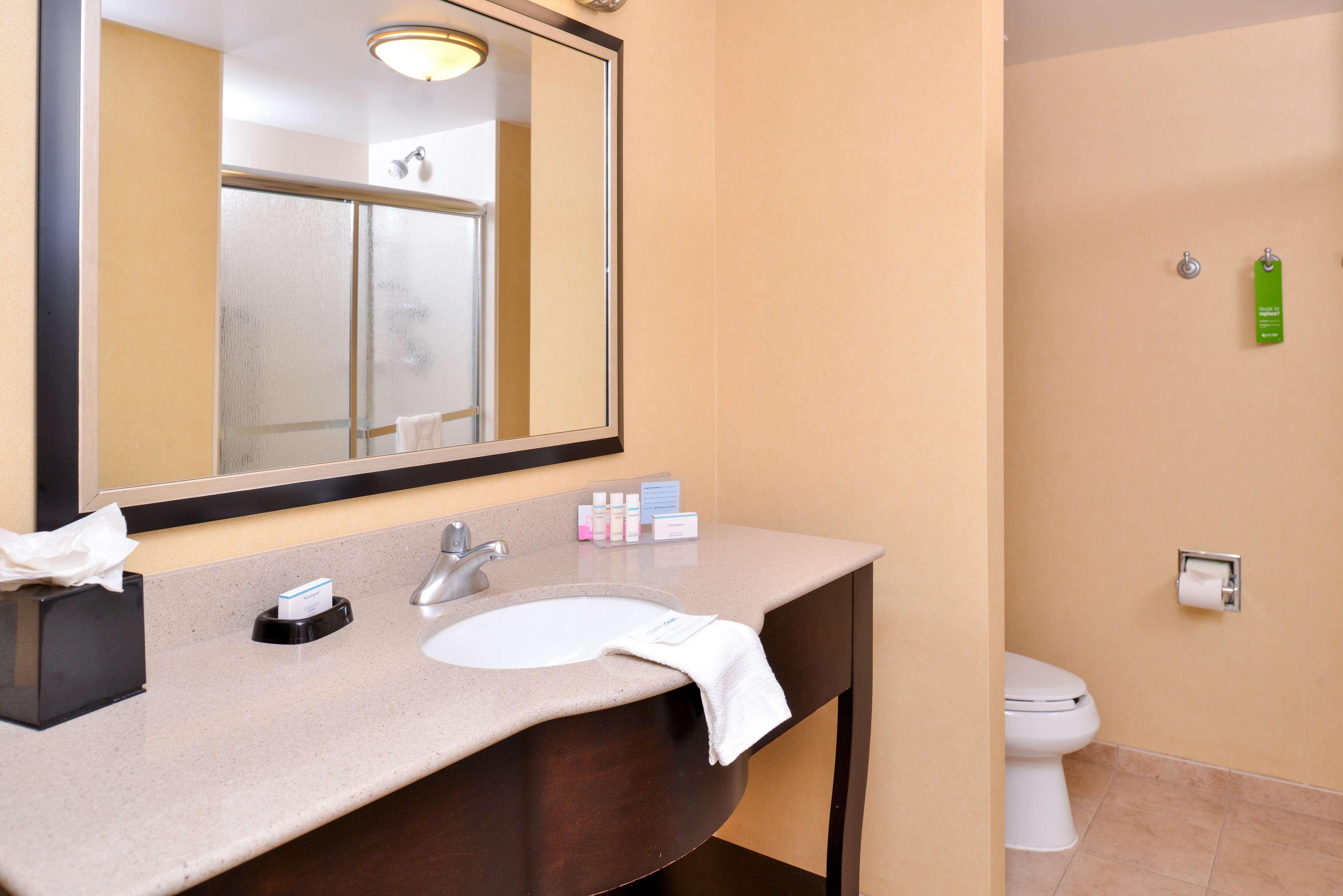 Hampton Inn & Suites Fort Belvoir Alexandria South Bagian luar foto