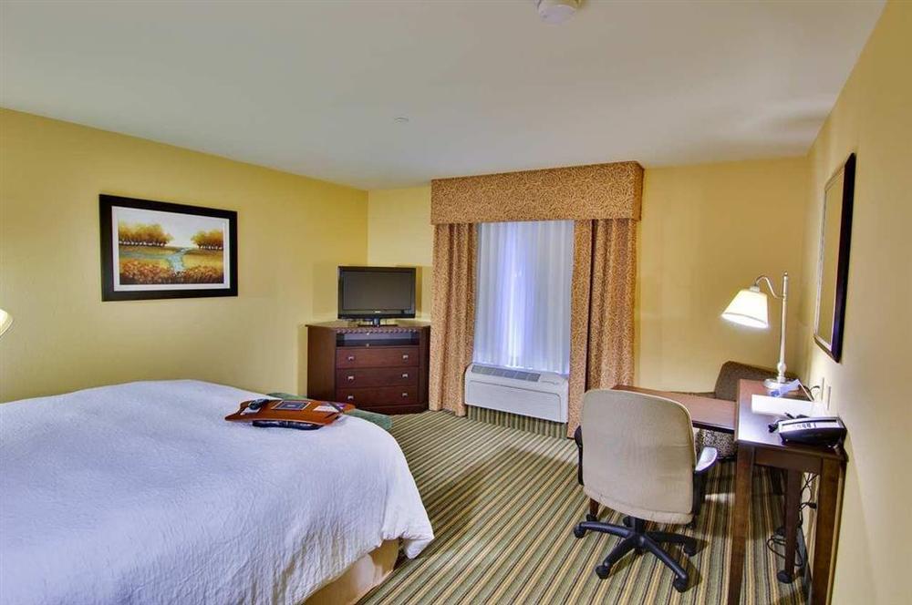 Hampton Inn & Suites Fort Belvoir Alexandria South Bagian luar foto