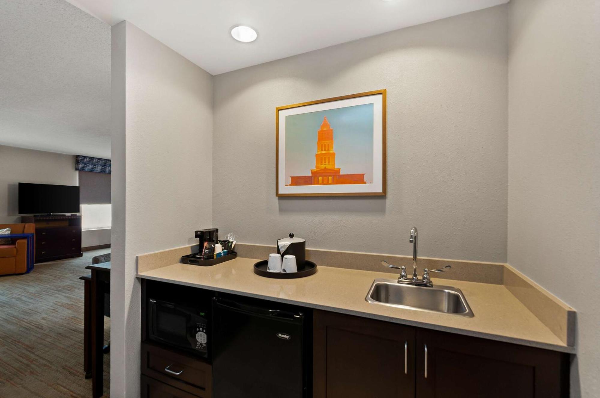 Hampton Inn & Suites Fort Belvoir Alexandria South Bagian luar foto