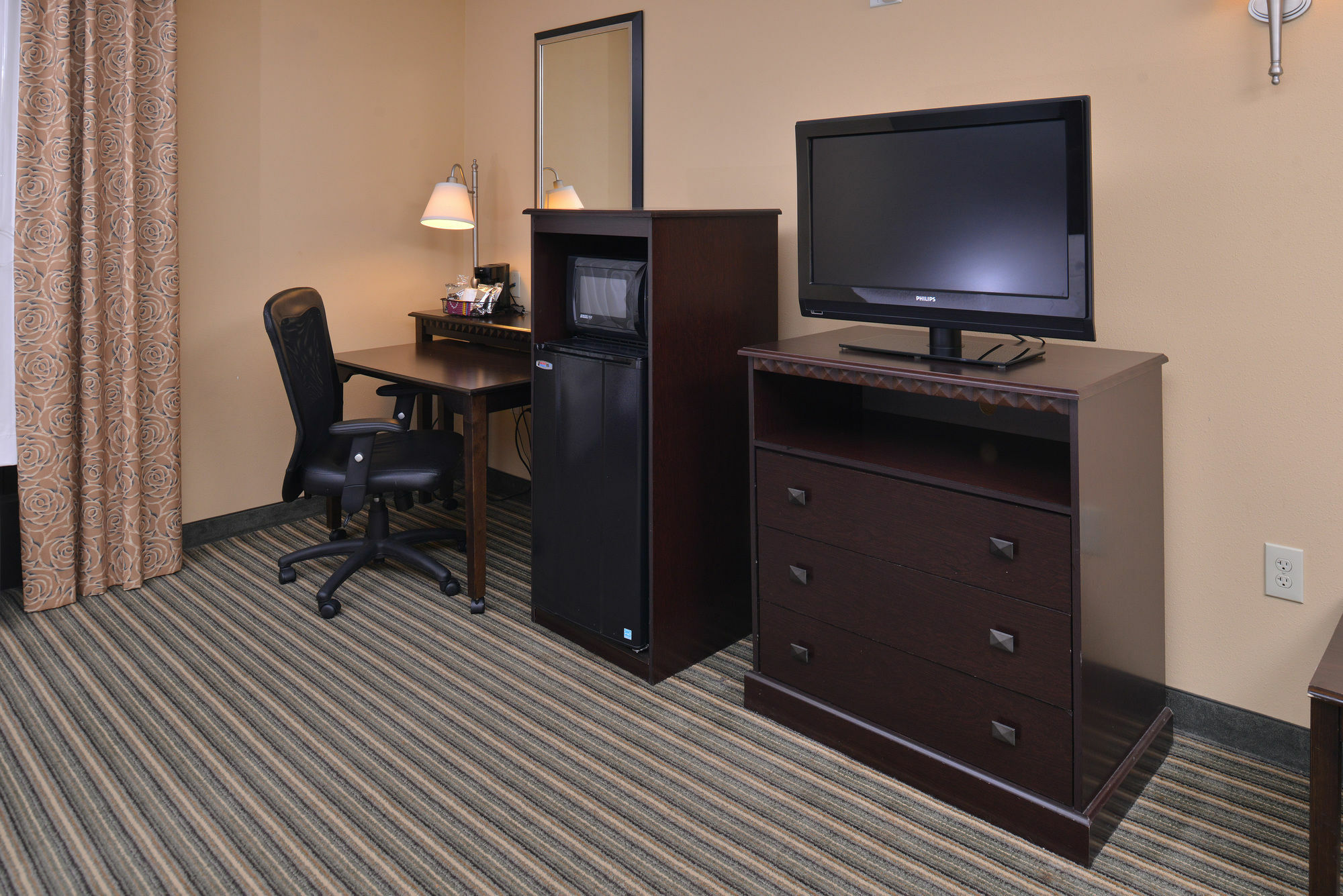 Hampton Inn & Suites Fort Belvoir Alexandria South Bagian luar foto