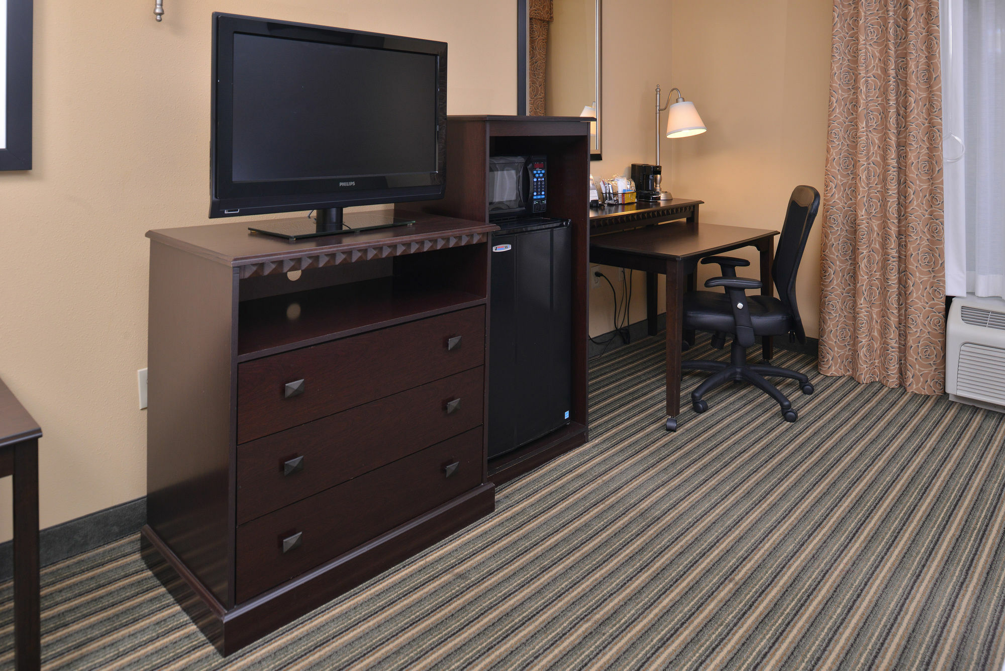 Hampton Inn & Suites Fort Belvoir Alexandria South Bagian luar foto