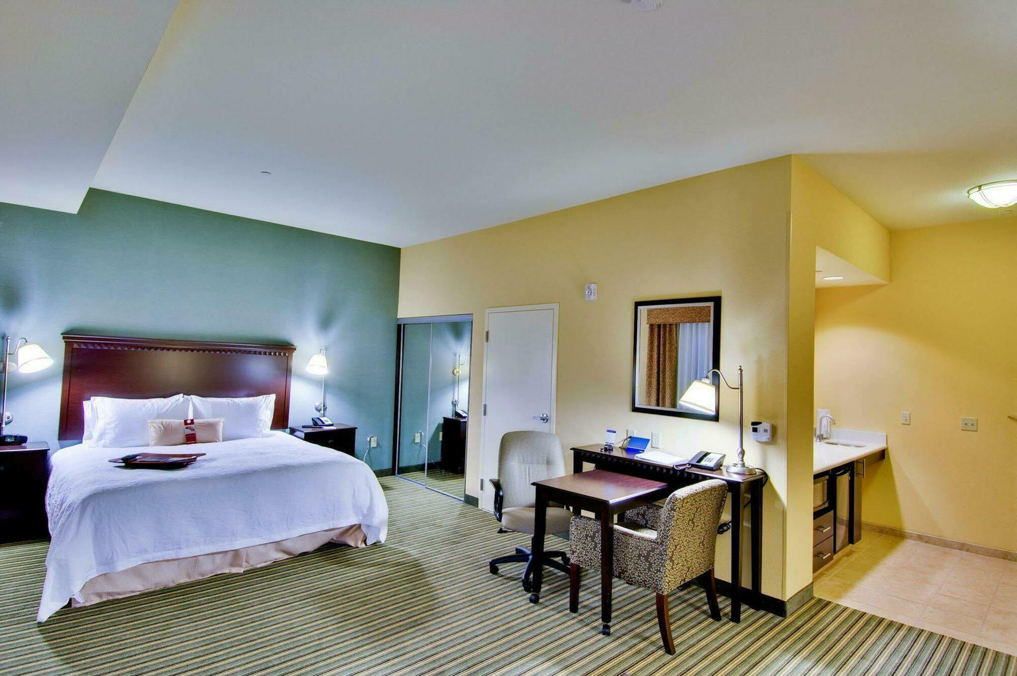 Hampton Inn & Suites Fort Belvoir Alexandria South Ruang foto